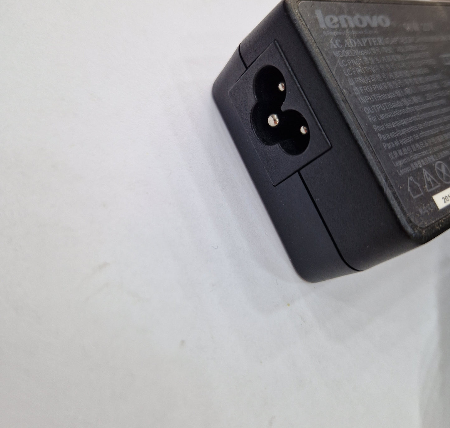 Chargeur Laptop Lenovo Original 90W 20V 4.5A – USB jaune avec Câble Trèfle En excellent état