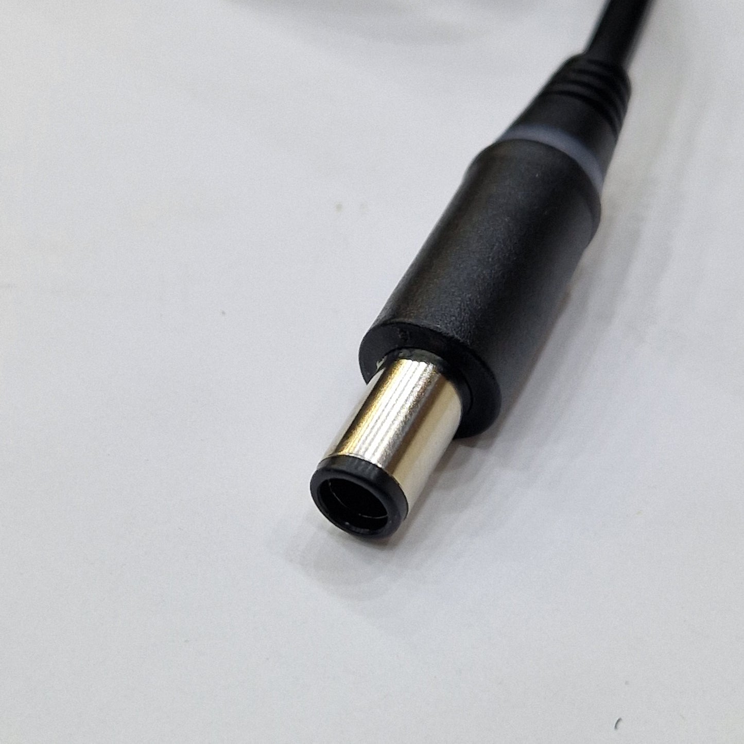 Chargeur Laptop Dell Original 90W 19.5V 4.62A – Fiche Noir avec Câble Trèfle État Neuf