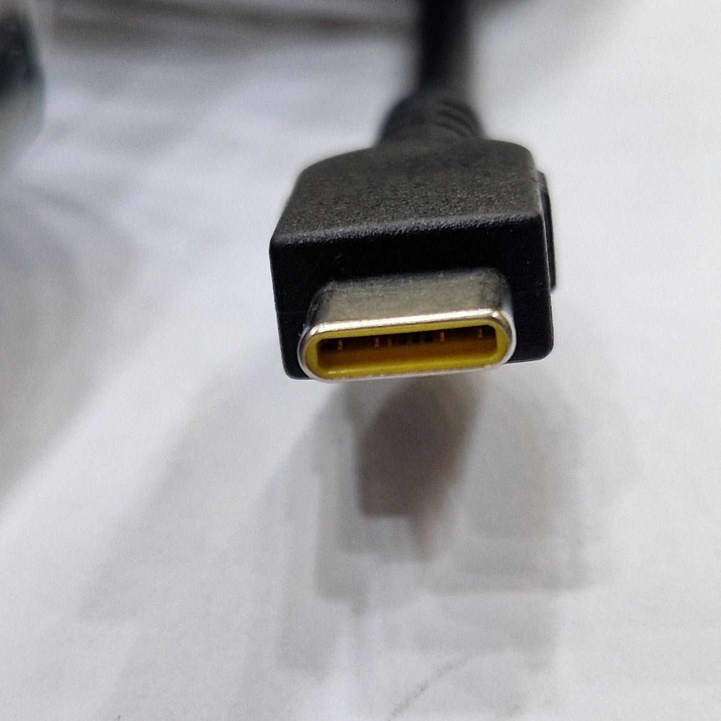 Chargeur Laptop Lenovo Original 65W 20V 3.25A – Fiche type C État Neuf