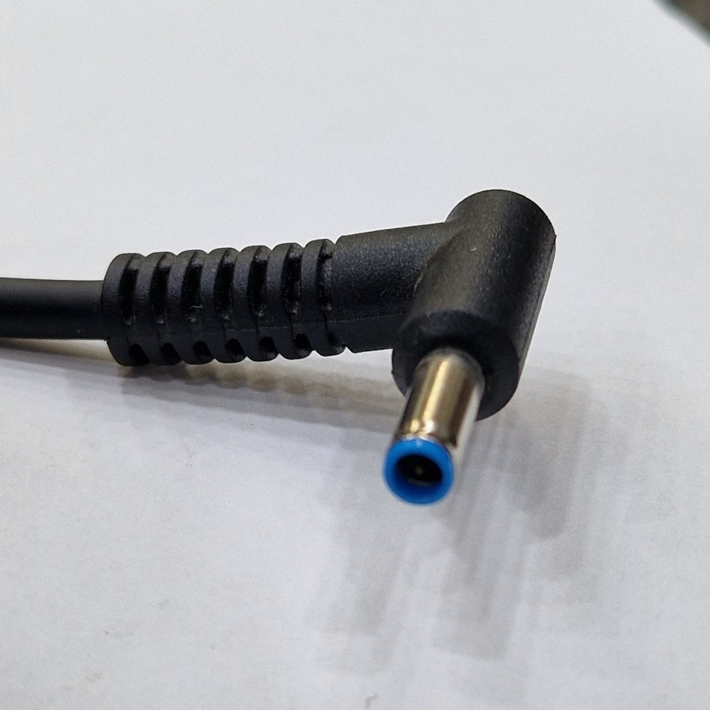 Chargeur Laptop Hp Original 45W 19.5V 2.31A – Fiche bleu pin avec Câble Trèfle En excellent état