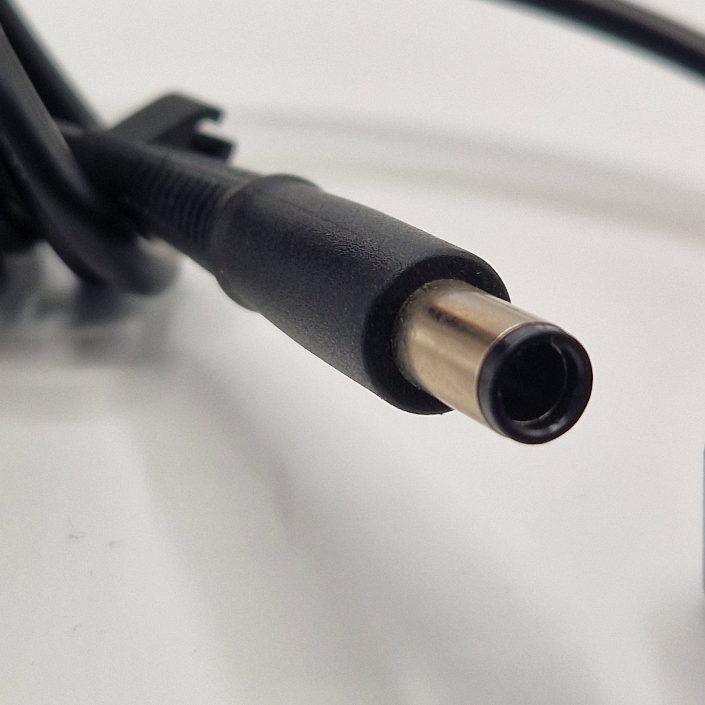 Chargeur Laptop Hp Original 65W 19.5V 3.33A – Fiche Pin avec Câble Trèfle état Neuf