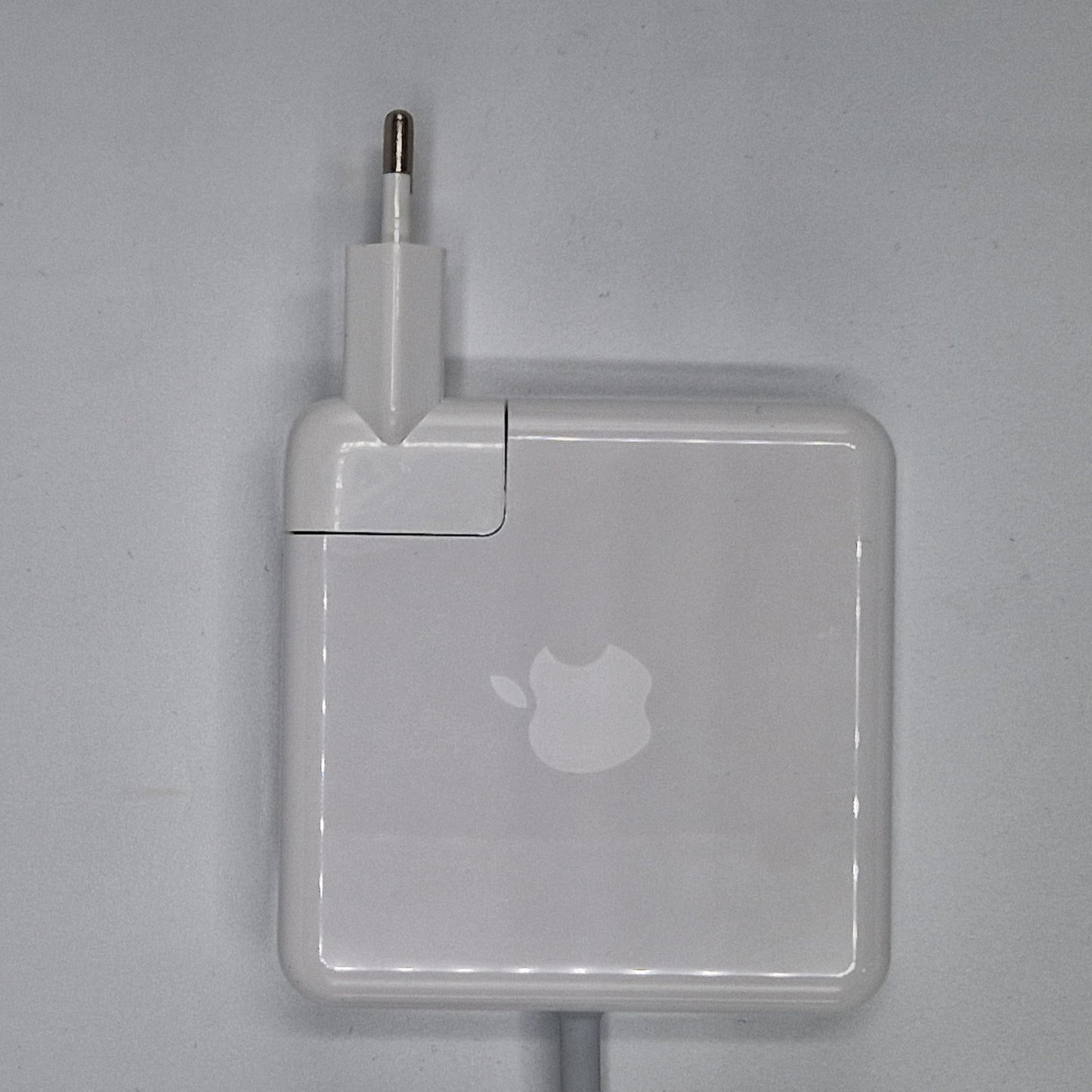 Chargeur Macbook model A1424 Original 85W 20V 4.25A État Neuf