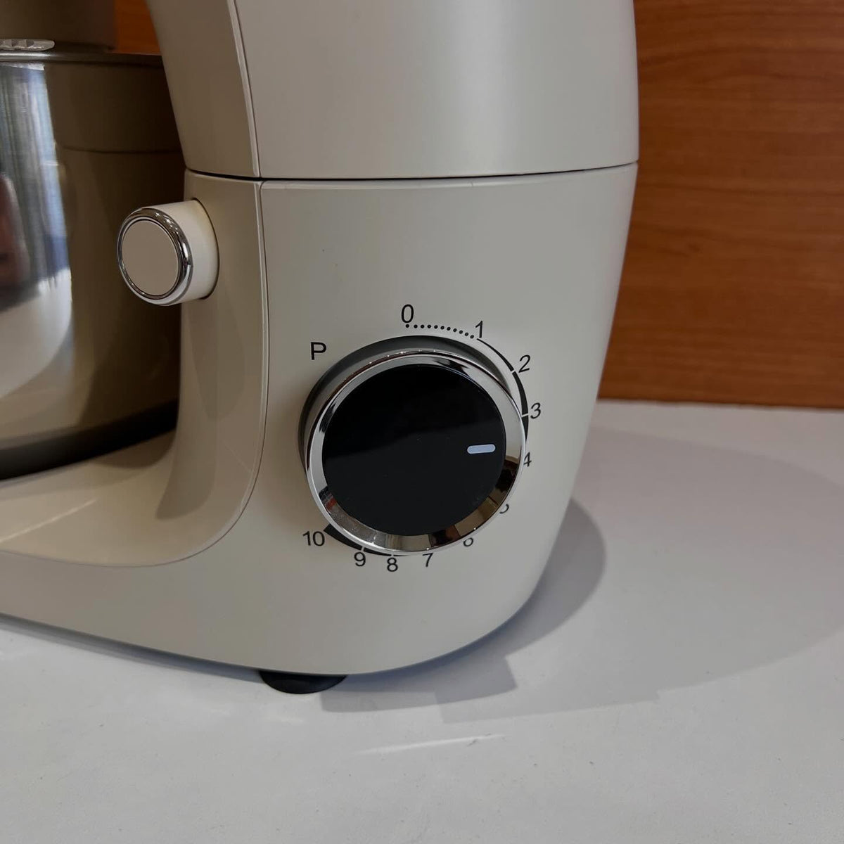Elite99 – ELT-2230 – Robot Pétrin sur Socle - Puissance 1500 W