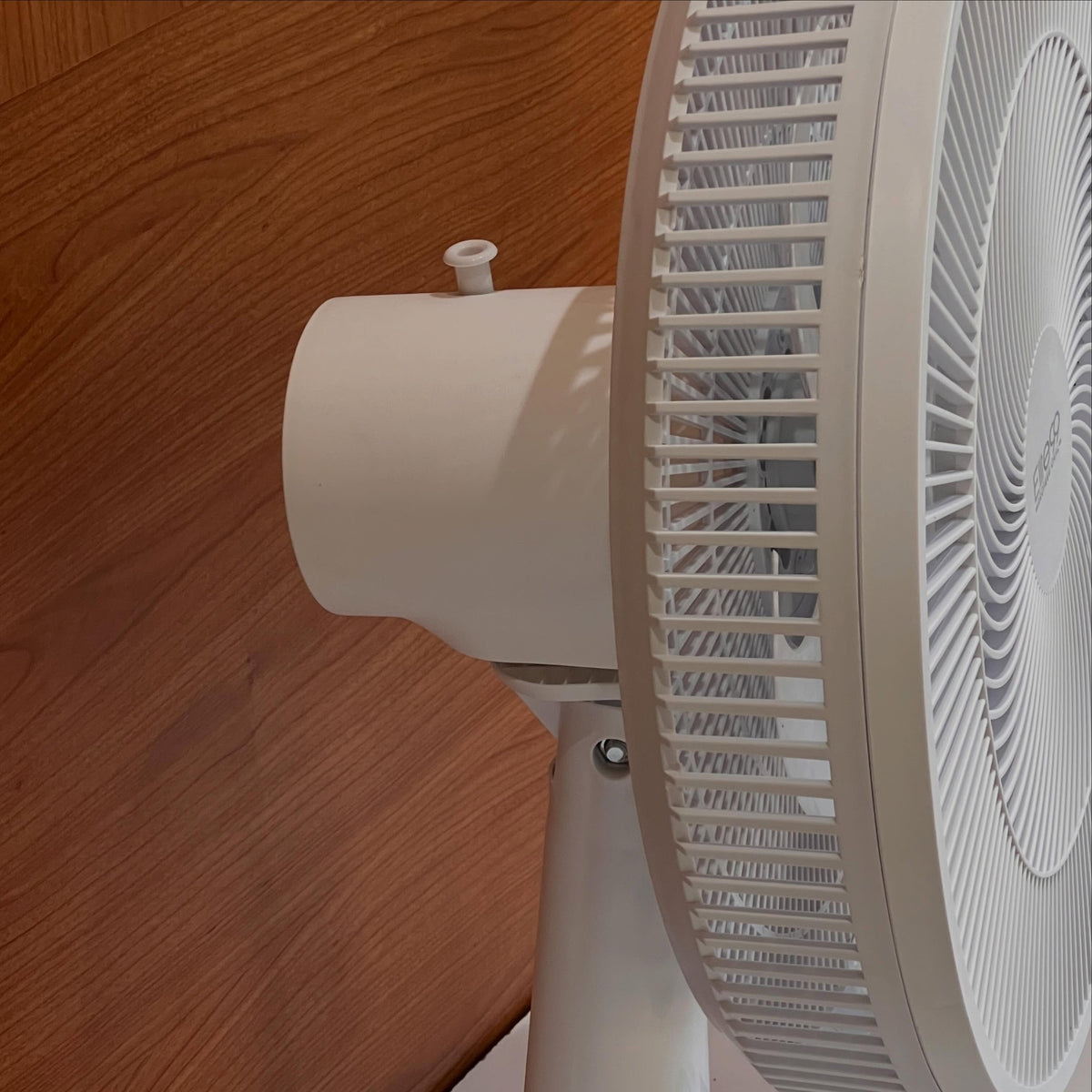 Elite99 ELT-1540 – Ventilateur de Table 16 Pouces (Oscillation 180°) – Puissance 40W