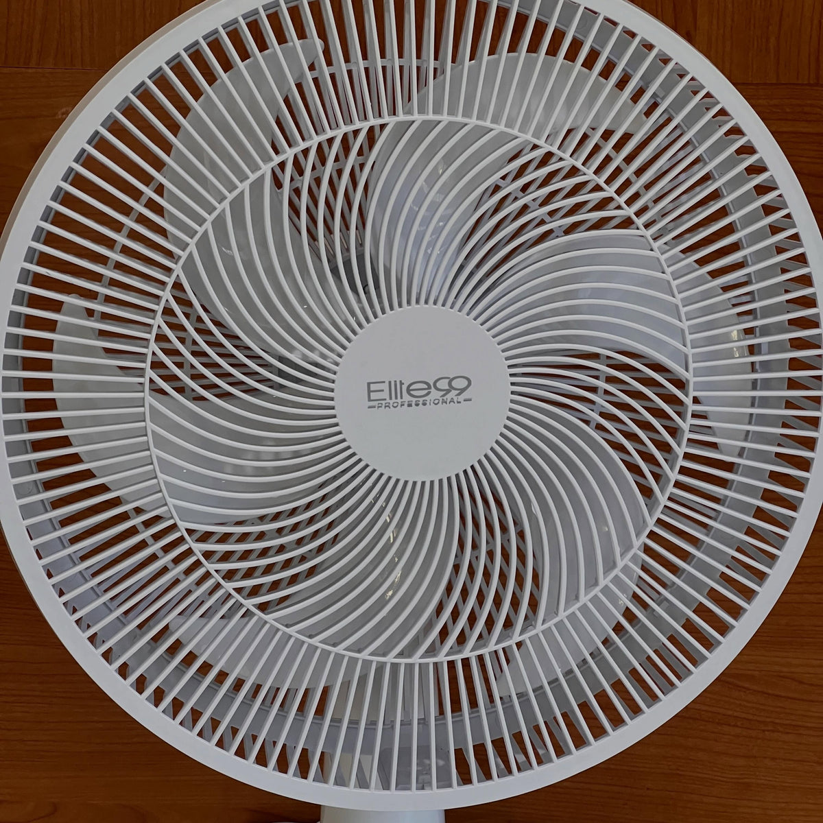 Elite99 ELT-1540 – Ventilateur de Table 16 Pouces (Oscillation 180°) – Puissance 40W